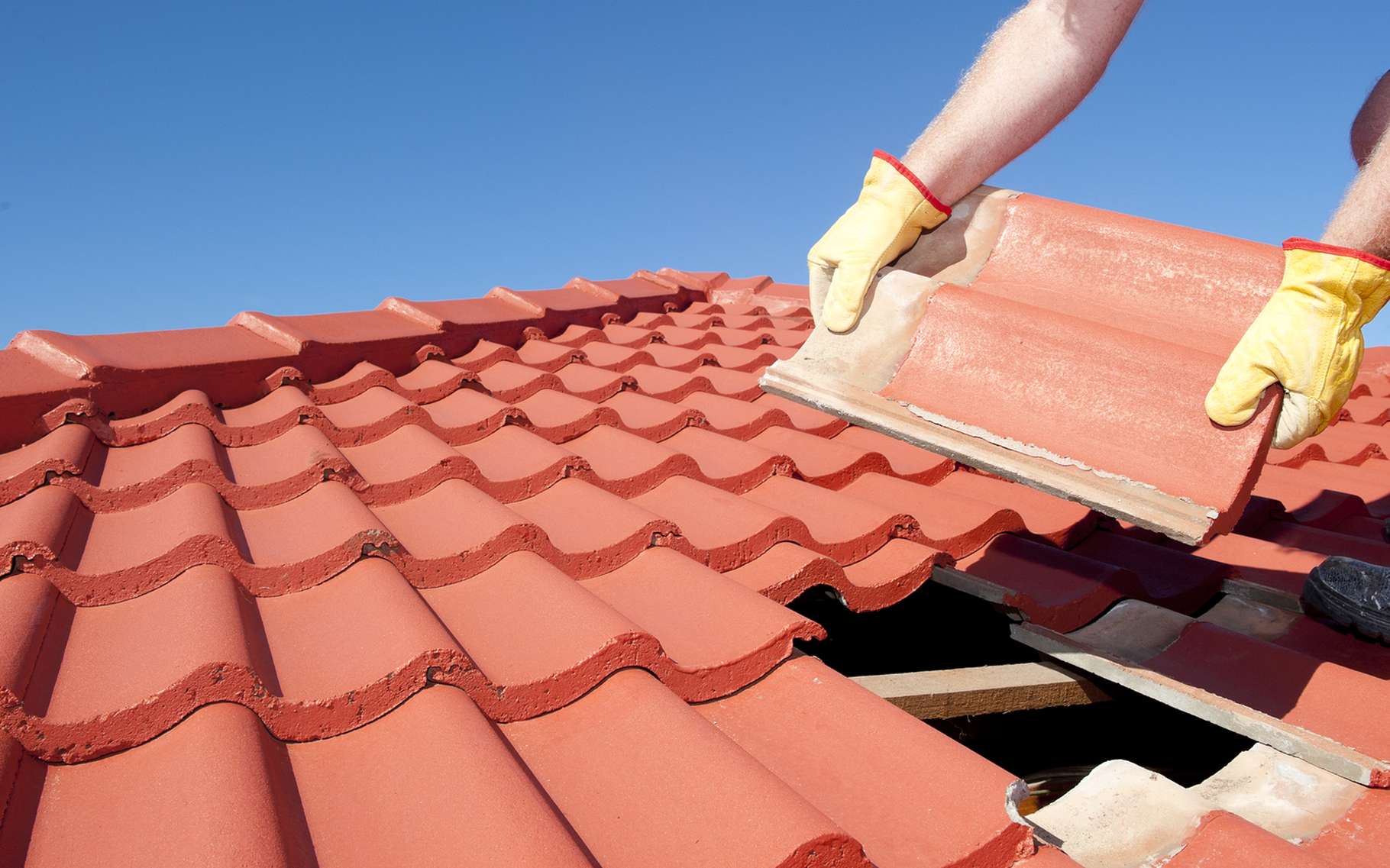 entretien toiture remplacement de tuile
